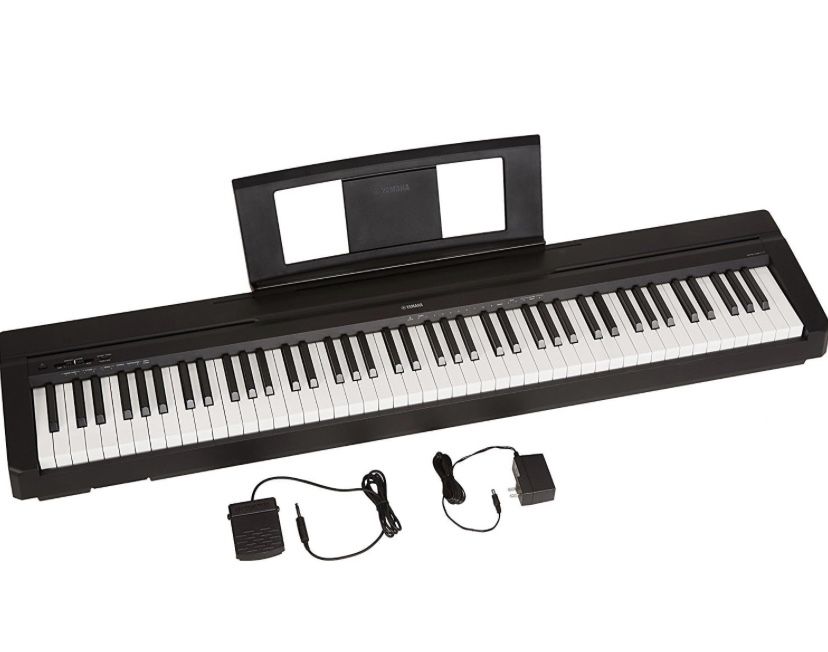 YAMAHA P71 88-Digital Piano