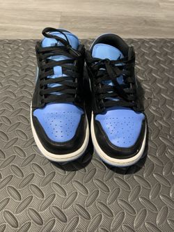 Nike Low Dunks Size 10 Used 