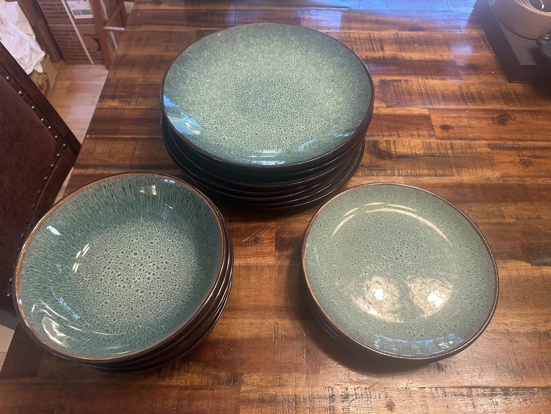 Threshold Belmont Green Stoneware 16 Piece Dinnerware Set