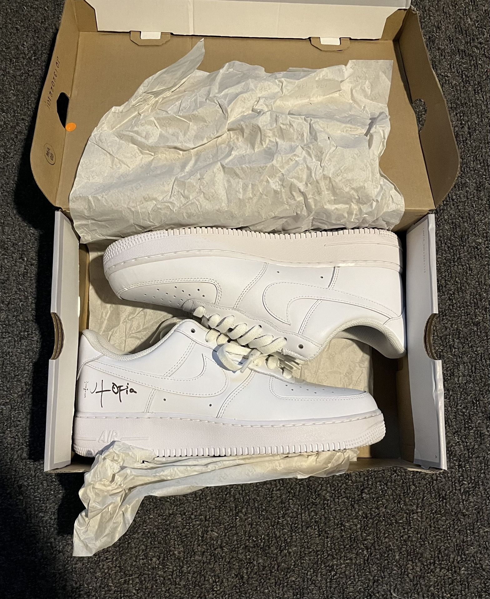 Travis Scott Utopia Airforce 1