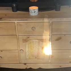 Dresser Set Heavy Wood Great Condition 