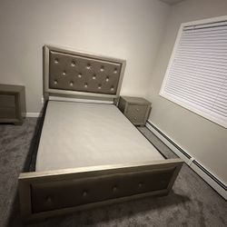 Queen 4 piece bedroom set