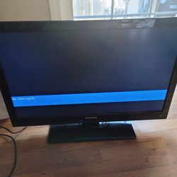 Tv 32" Toshiba Miss The Remote