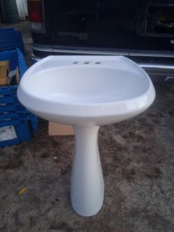 Pedestal Sink