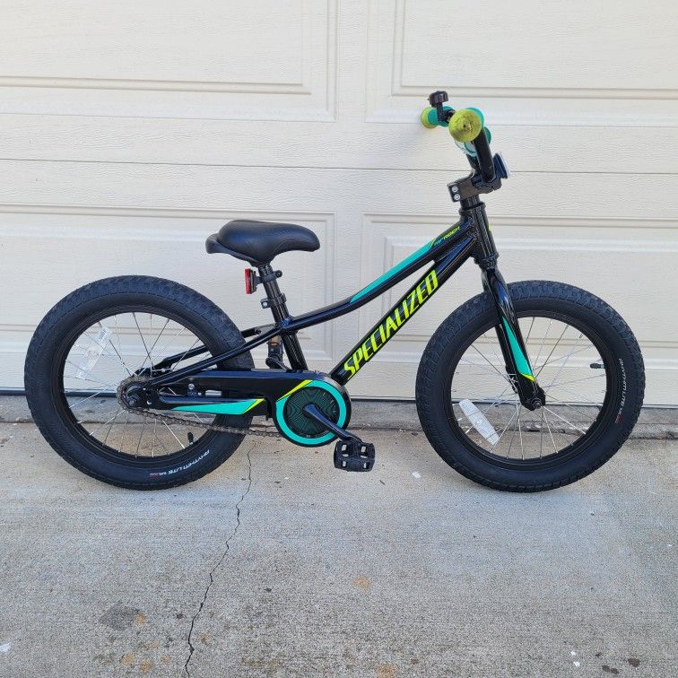 2022 SPECIALIZED RIPROCK COASTER. 16×2.3 fat tires. Single speed with coaster brake. 8.5" ALUMINUM frame. Excellent condition.