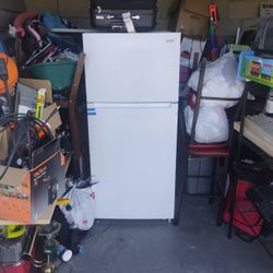 6 Ft Vissani Refrigerator 