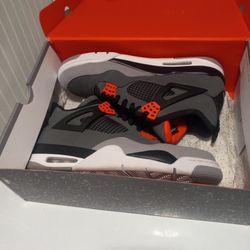 Jordan 4