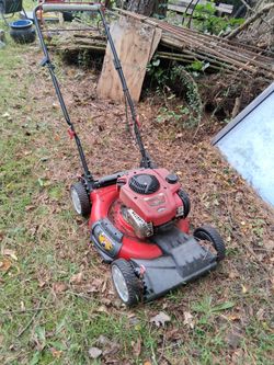 Troy-Bilt Gas Push Lawn Mower