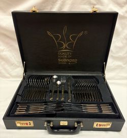 VTG Bestecke Solingen 70pc 18/10 Stainless Gold Accented Flatware Set & Case