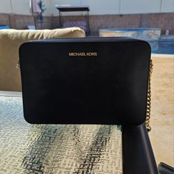 Michael Kors Crossbody Bag