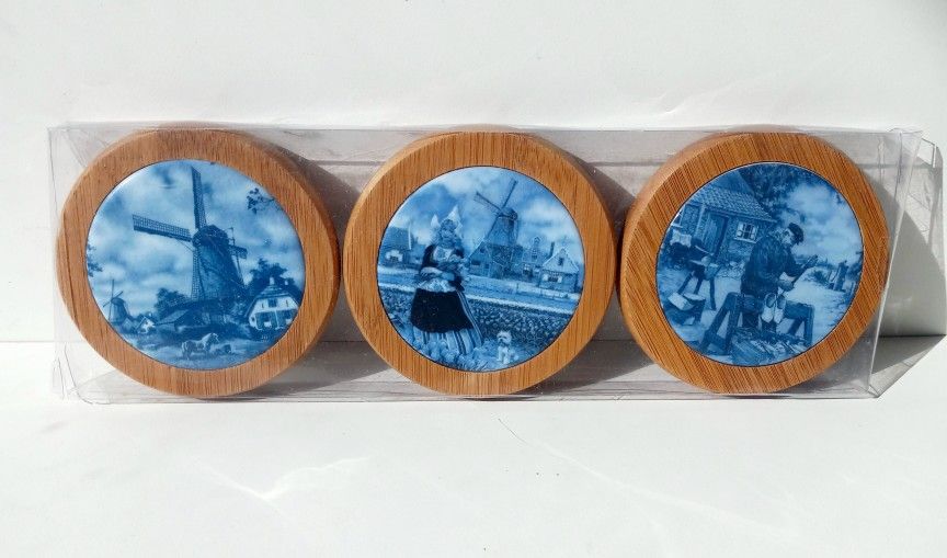 NEW Vintage  Set Of 3 Dutch Ceramic Blue and White Coaster Trivet/ Home Decor/ House Decor