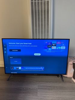 Samsung Smart TV 43" 4K like new