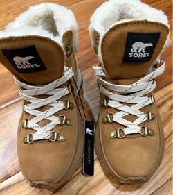 Brand New Sorrel Women’s Waterproof Boots 5.5 Size with Tag
