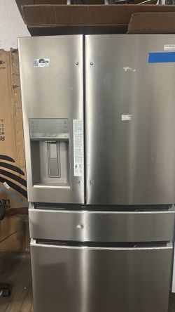 Frigidaire French Door Refrigerador (New)