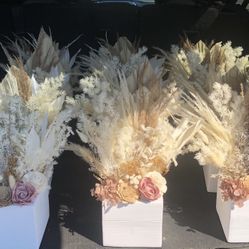 Dried Floral Flower Arrangements