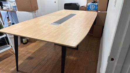 8 ft clean conference table