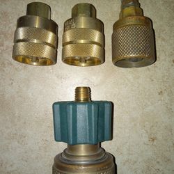Brass Propane tank Fittings For RV Or Forklift , Reducer From Large Port To Small Port And 3 Small Port Fittings , I Think 1 Has Reverse Threads