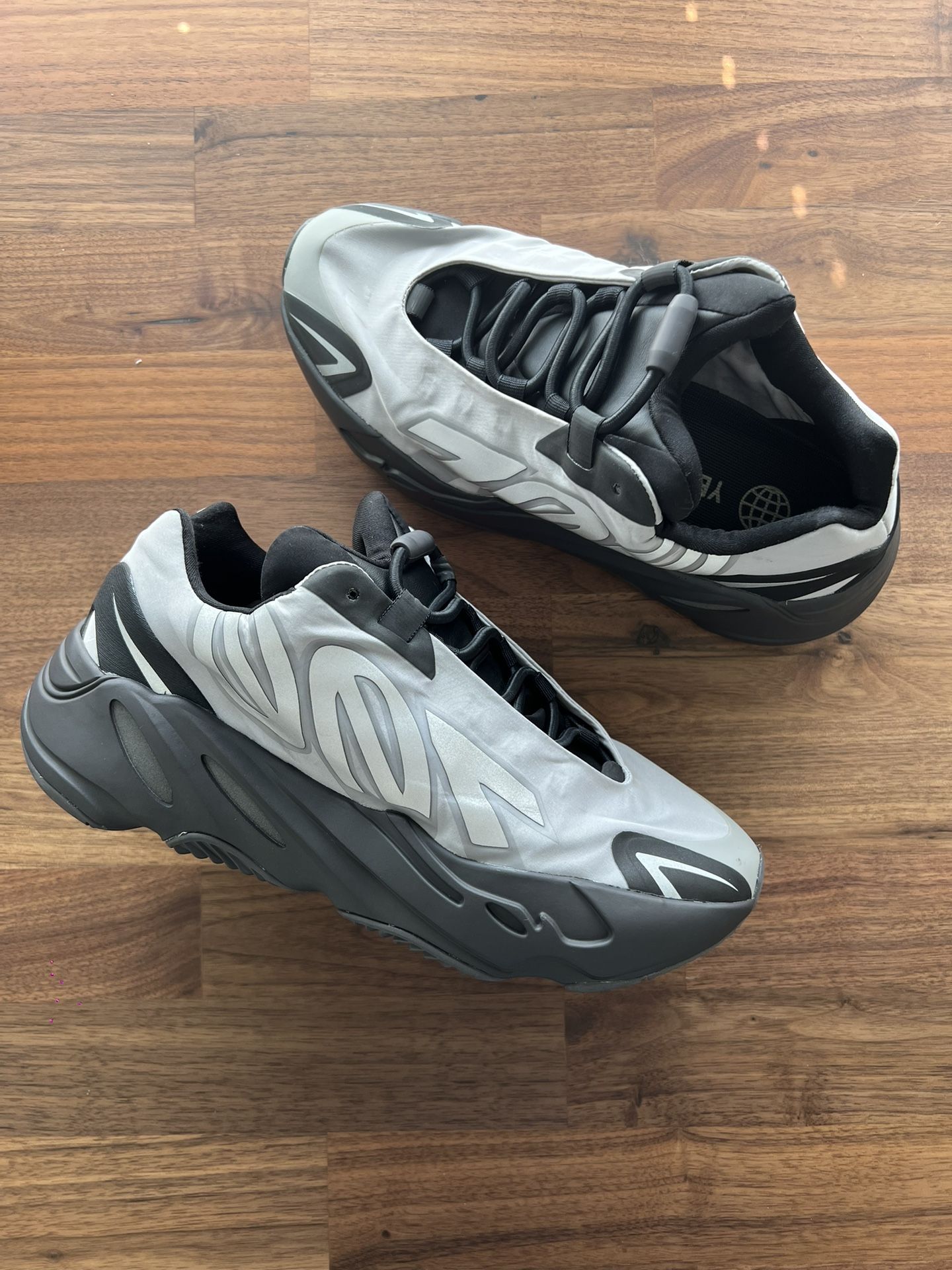 Size 6.5 Men’s/ 8 Women’s - adidas Yeezy Boost 700 MNVN Metallic