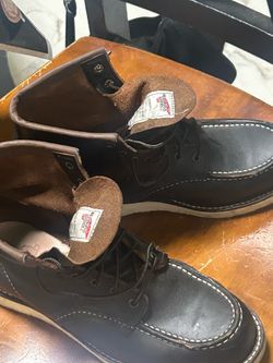 Red wings boots size 9