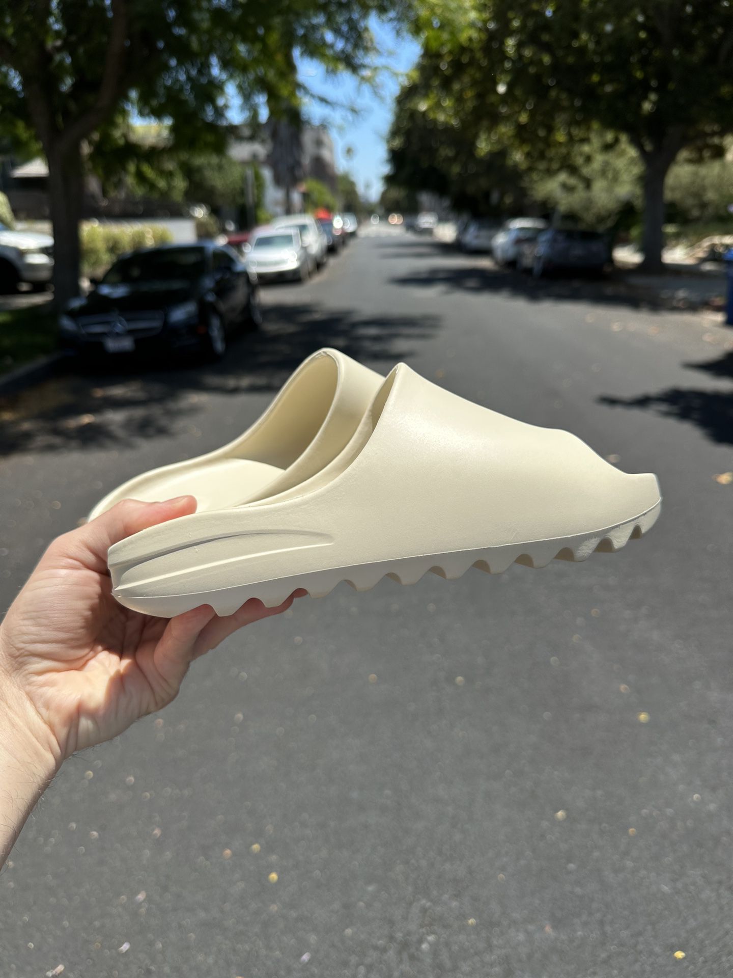Yeezy slide bone size 7 for Sale in Pico Rivera, CA - OfferUp