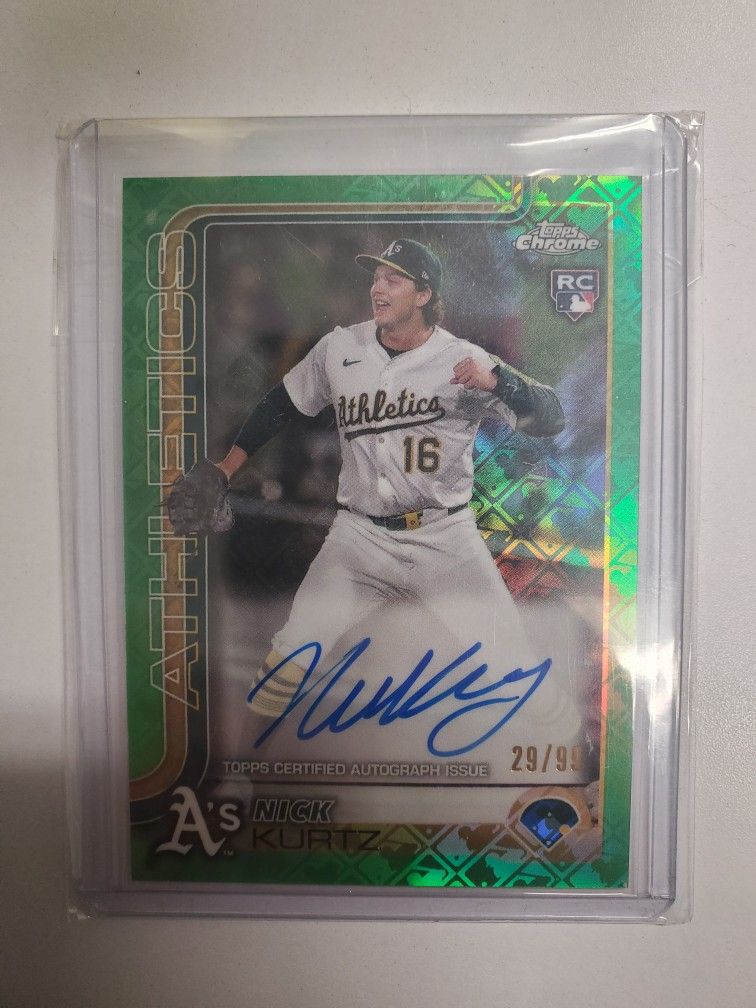 2025 Topps Logofractor Nick Kurtz Green Parallel Auto #29/99 Color Match