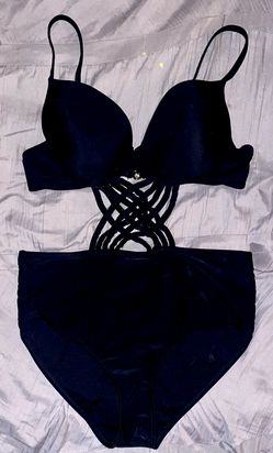 Women’s Crisscross Swimsuit -Black Size L