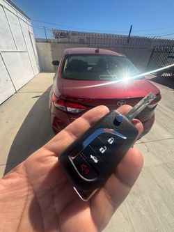 Llaves de autos / car keys and remotes