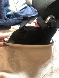 Cast Boot Rocker W/ Velcro