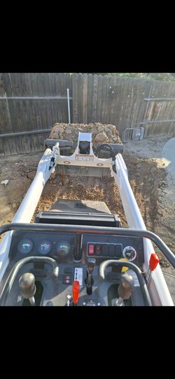 Skid Steer Bobcat 