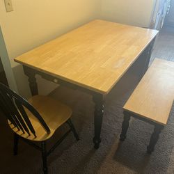 Moving sale: Solid Table & Chairs