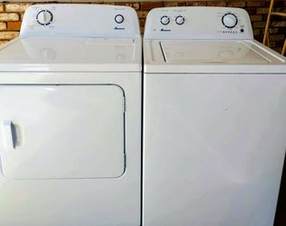 Free Delivery. Very Nice Washer And Electric Dryer. Only3years old. Warranty Included