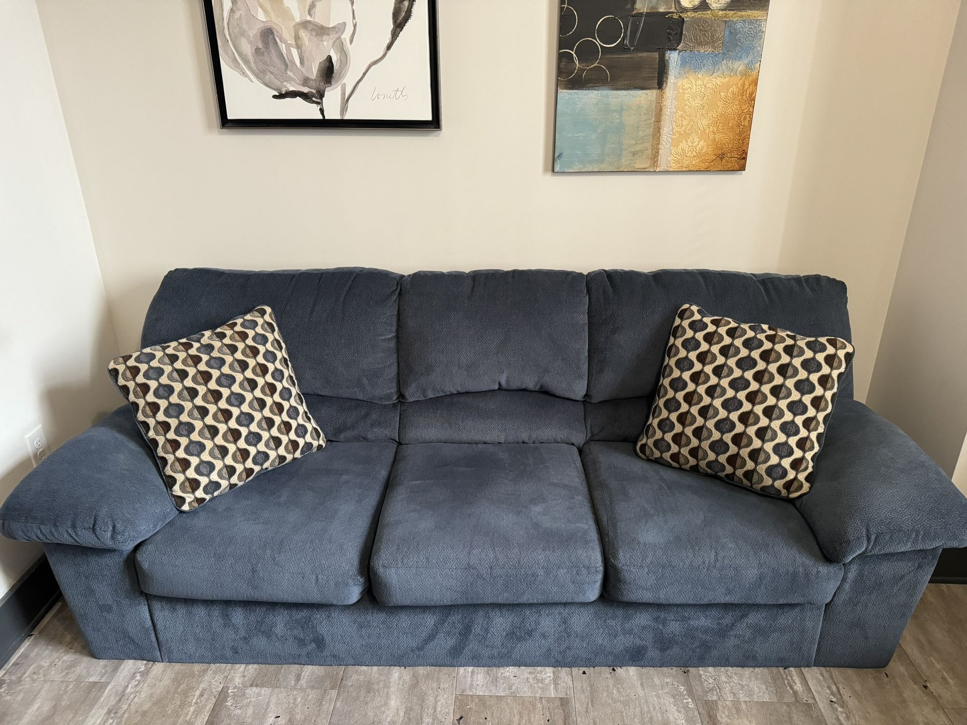 Free Blue Sofa + Pillows