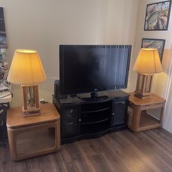 TV Stand + 2 End Tables + 2 Lamps + LG TV – Living Room Set