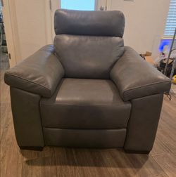 Natuzzi Editions Power Recliner