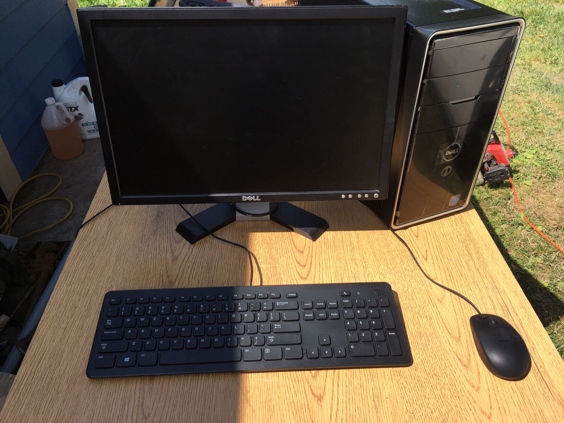 Dell Inspiron 3847 I-5 8gb ram 1TB HDD with Monitor, keyboard and mouse