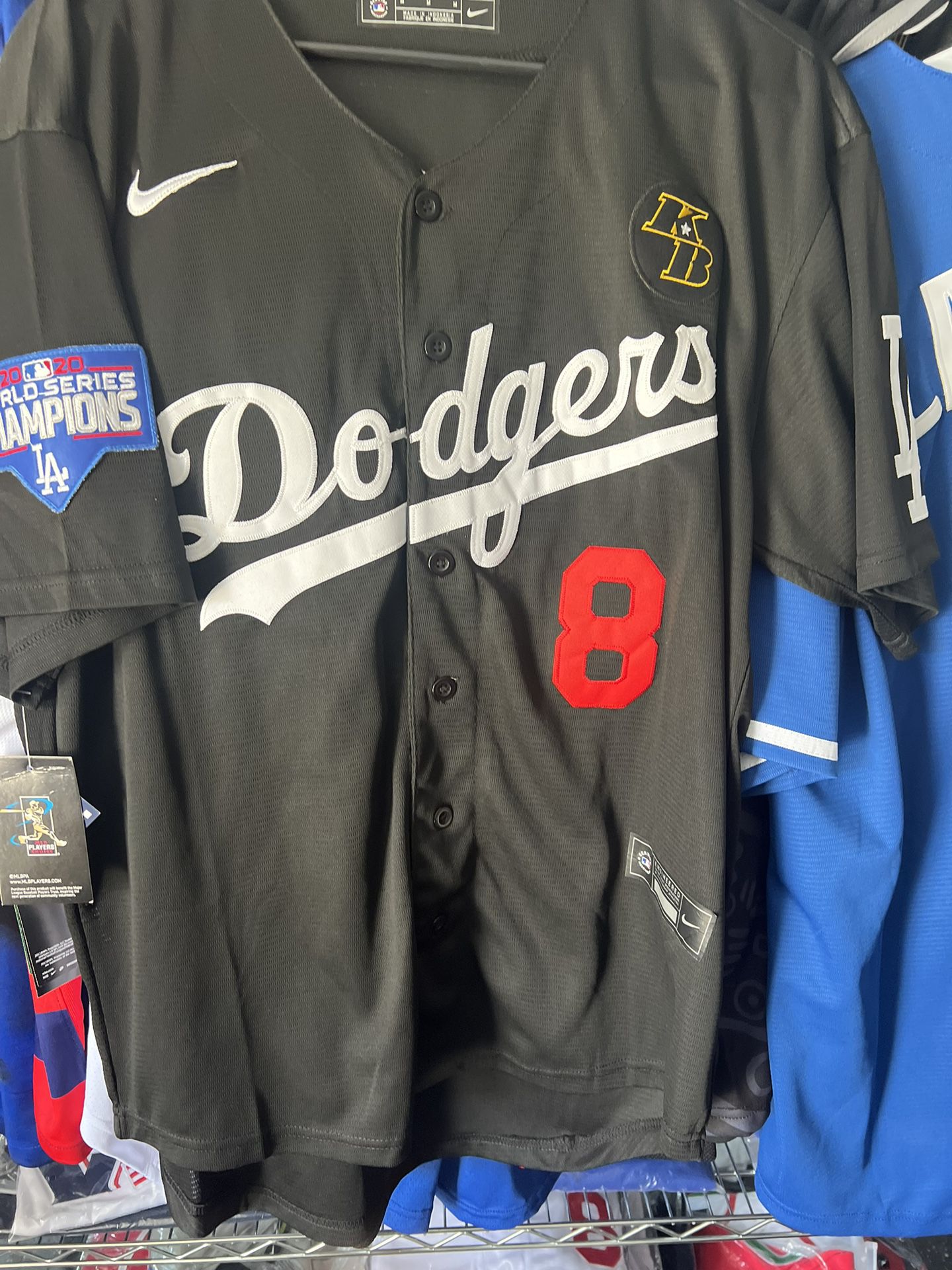 Dodgers Kobe Bryant Jersey Medium Thur 2xx for Sale in Lynwood, CA - OfferUp