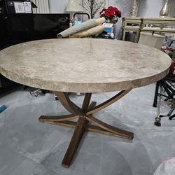 Used Metal Table and 4 Chairs 