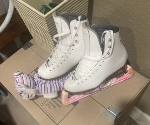 Ice Kate Shoes And Rolling Bag