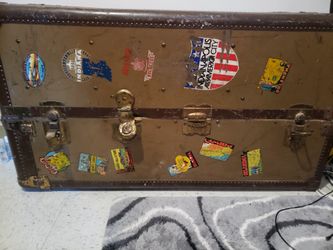 Travel trunk/coffee table