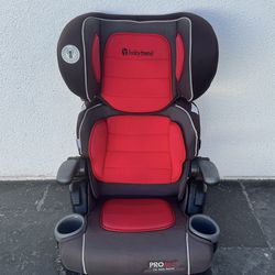 PRACTICALLY NEW BABY TRENC PROTECT BOOSTER SEAT!!