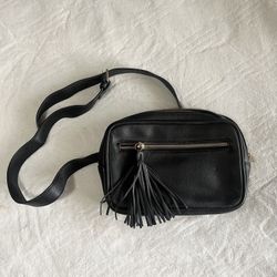 Forever 21- Black Fanny Pack 