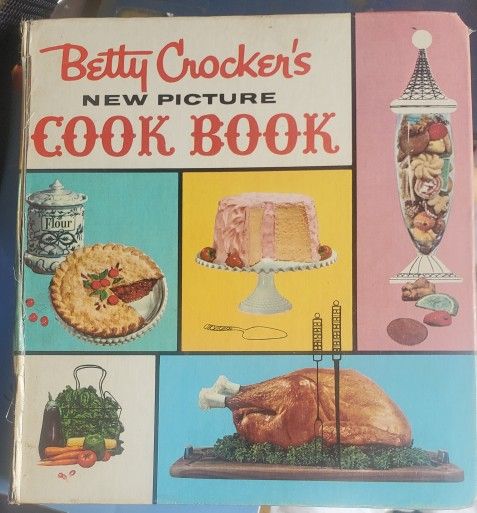 Vintage Betty Crocker's Cook Book 1961 1st Edition 6th Print Hardback 3ring