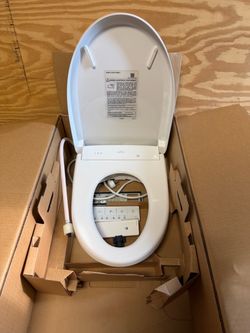 TOTO Neorest AS Bidet Spray Seat Unit