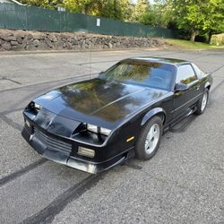 Build Restore Or Drive Camaro RS V8 5 Speed Manual T Tops American Classic Muscle 