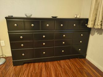 6 drawer dresser, black