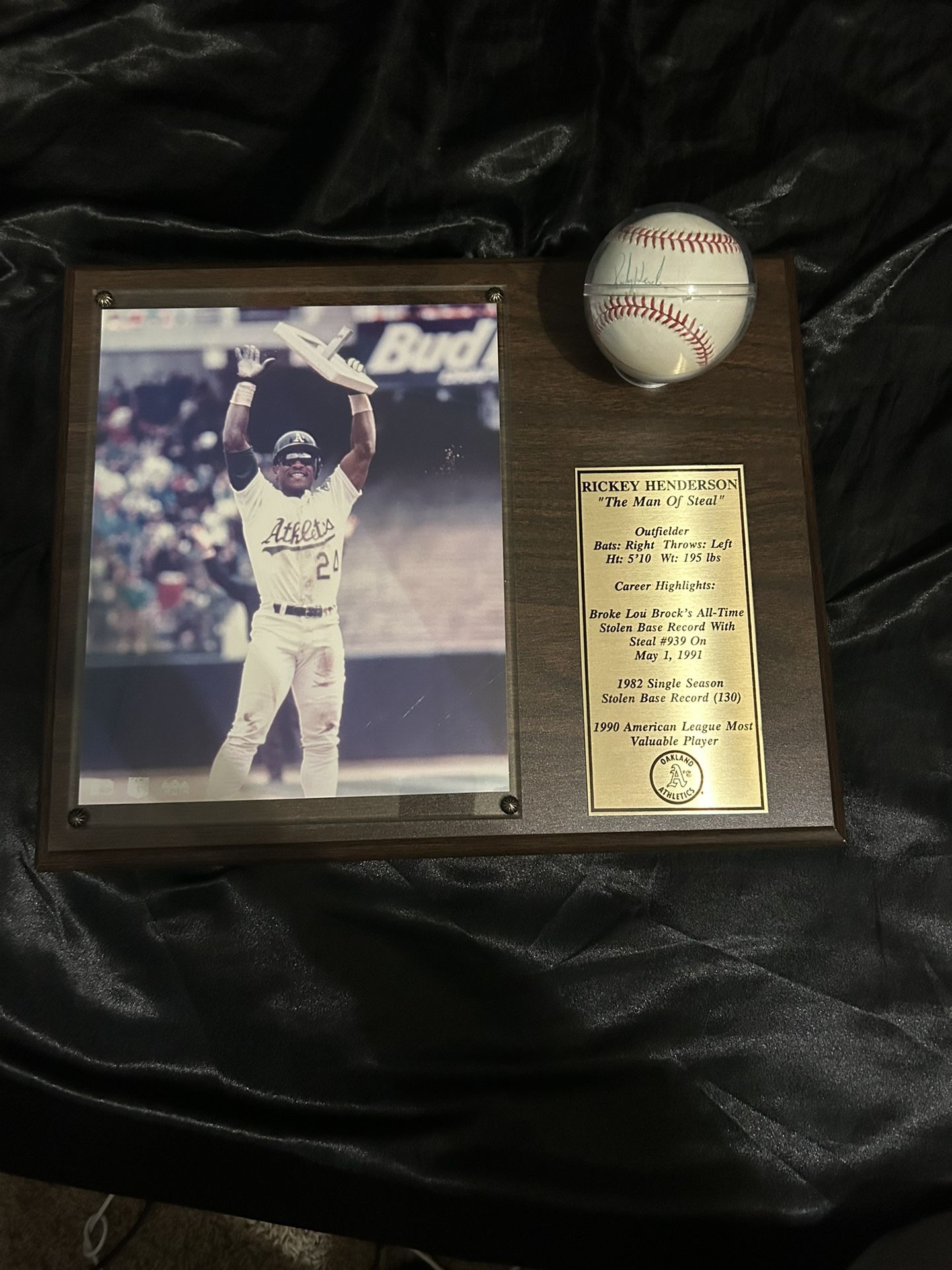 VTG SIGNED: Rickey Henderson signed ball and photo