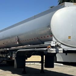 1988 FrueHauf Fuel Tanker (Ready To Work)