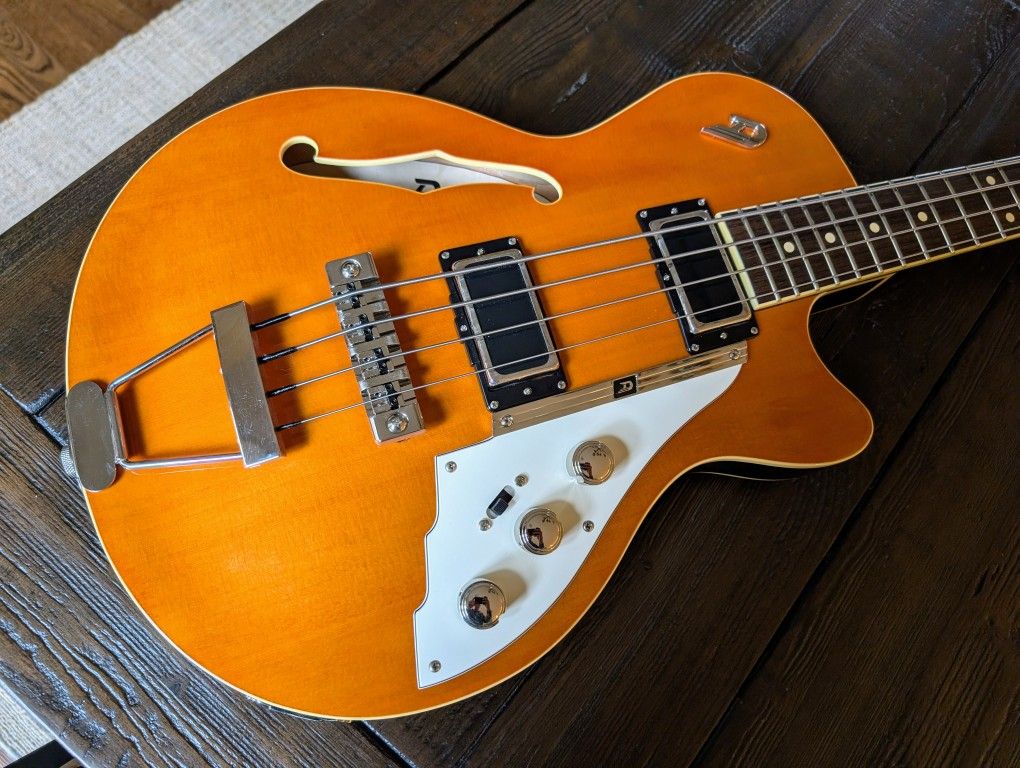Duesenberg Starplayer Bass Guitar