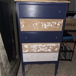 5 Drawer Chest & Clothes Rack