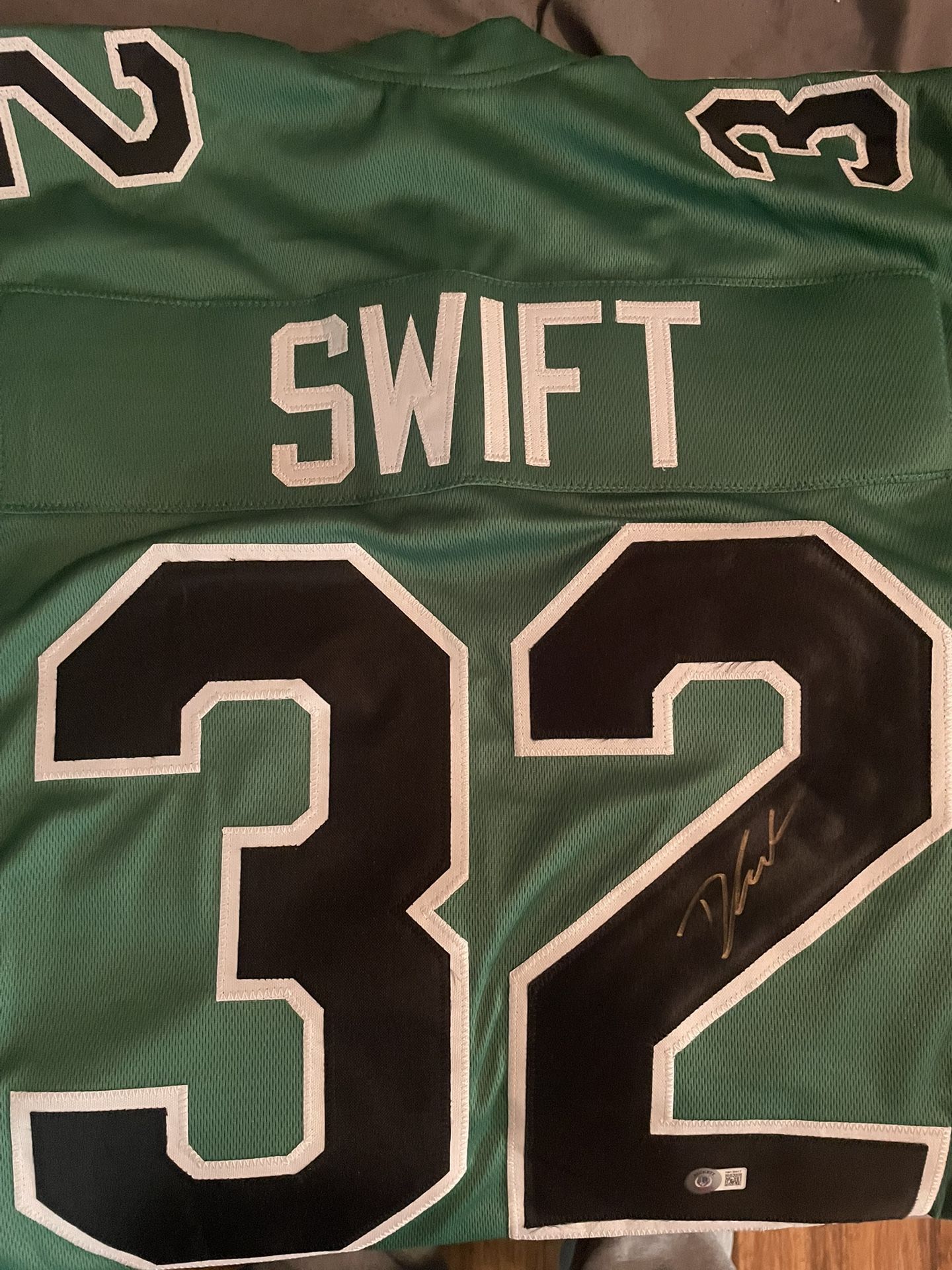 Deandre Swift Autographed Jersey